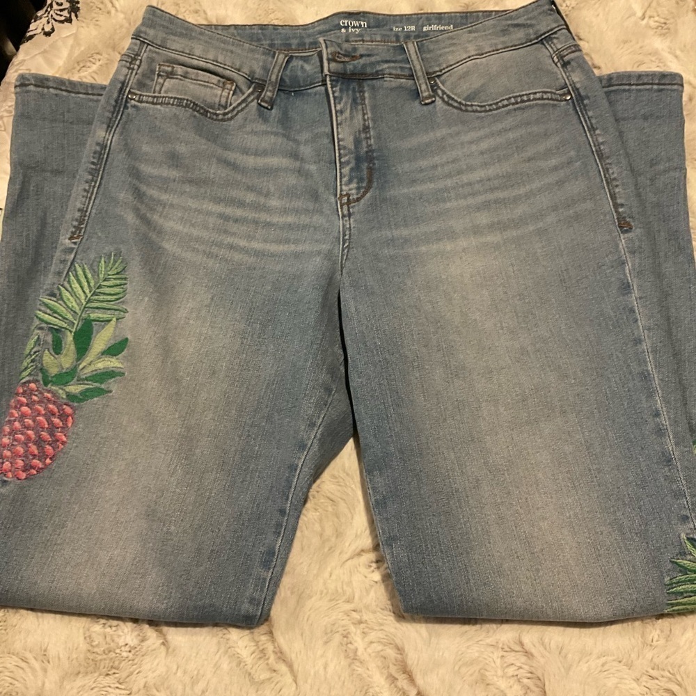 CROWN & Ivy Girlfriend Jeans with Embroidery